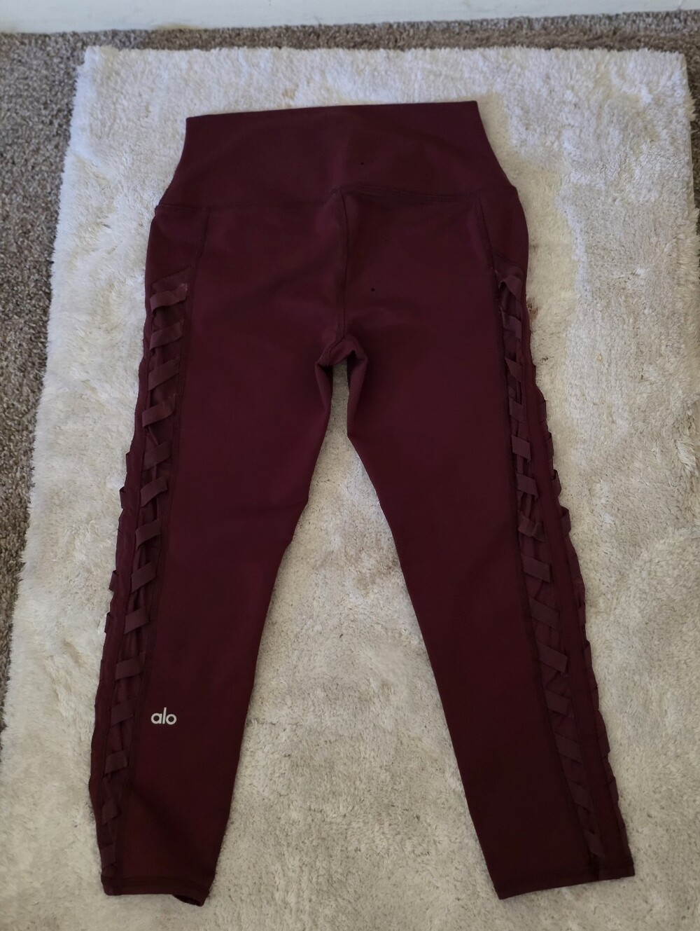 ALO Yoga  Burgundy Lattice-Side Leggings